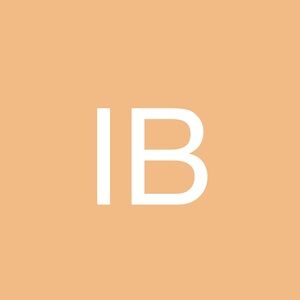 Meet your Posher, Idania